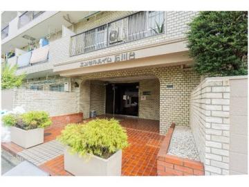 エントランス(2025年10月)