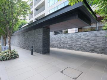 エントランス(2025年11月)