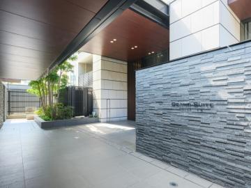 エントランス(2025年11月)